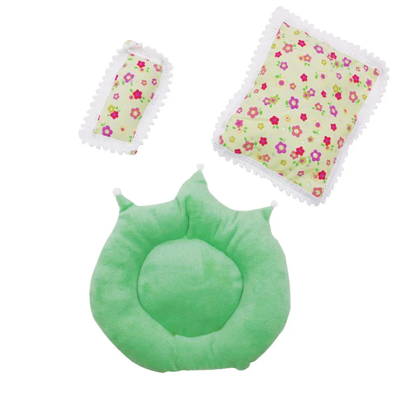 Floral Sleeping Bag for 15–17cm Labubu – Cute & Comfy Pop Accessory