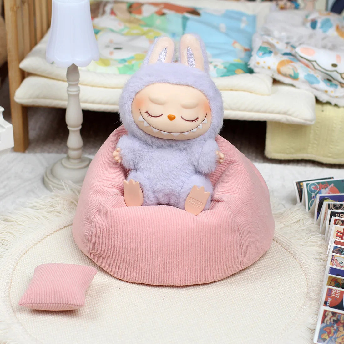Mini Sofa Bed for Labubu V1–V3 – Cute DIY Plush Accessory Gift